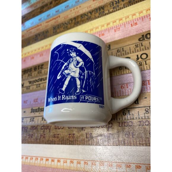 Vintage Morton Salt Coffee Cup Mug 1921 Logo When It Rains It Pours - Picture 8 of 10